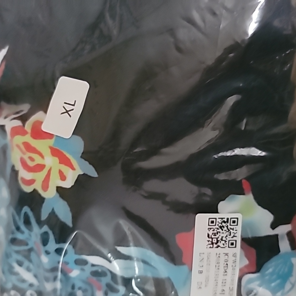 Floral Black Tankini Set - Picture 10 of 10